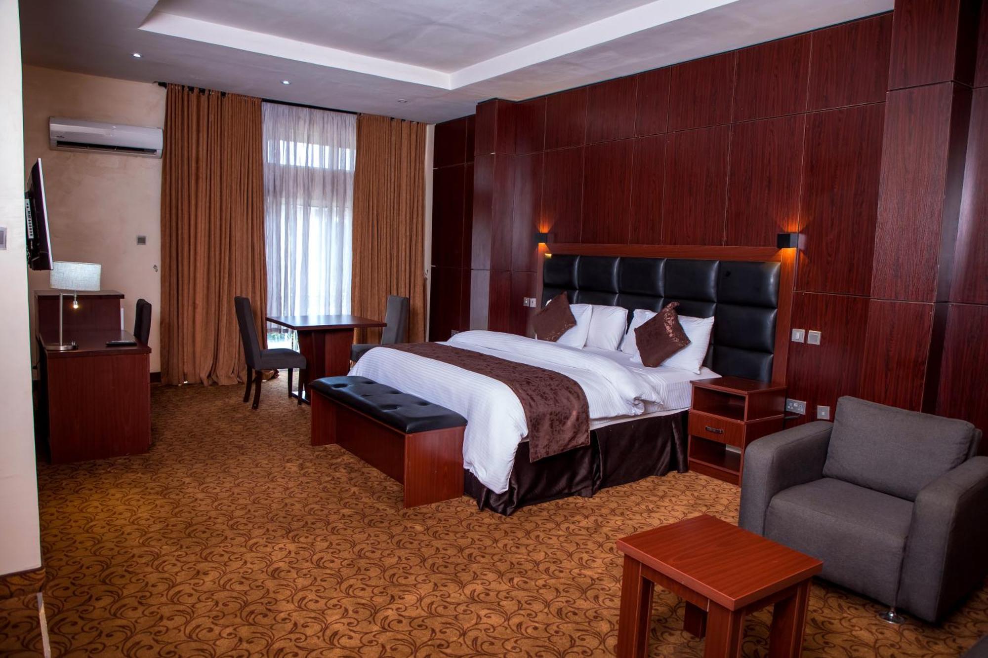 Best Western Plus Enugu Exterior photo