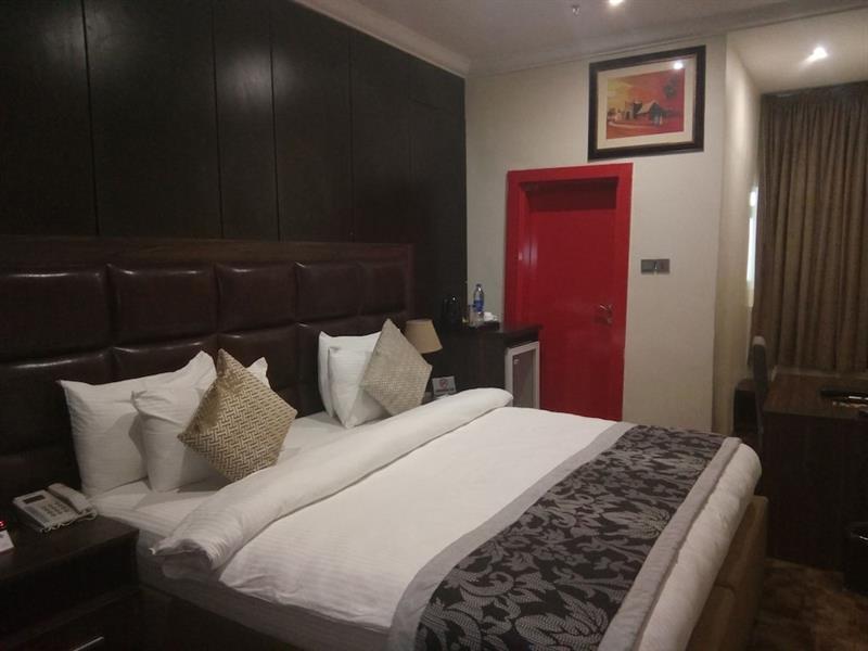Best Western Plus Enugu Exterior photo